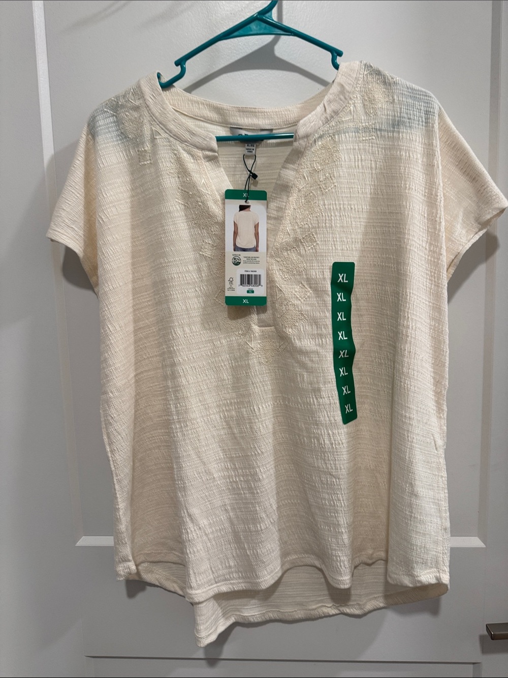 Or is Women's Cream Textured Short-Sleeve Top